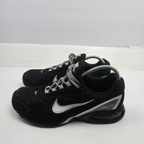 The Nike Air Max Shoes in Men's Size 10.5 *Missing Insoles* - Picture 2 of 15